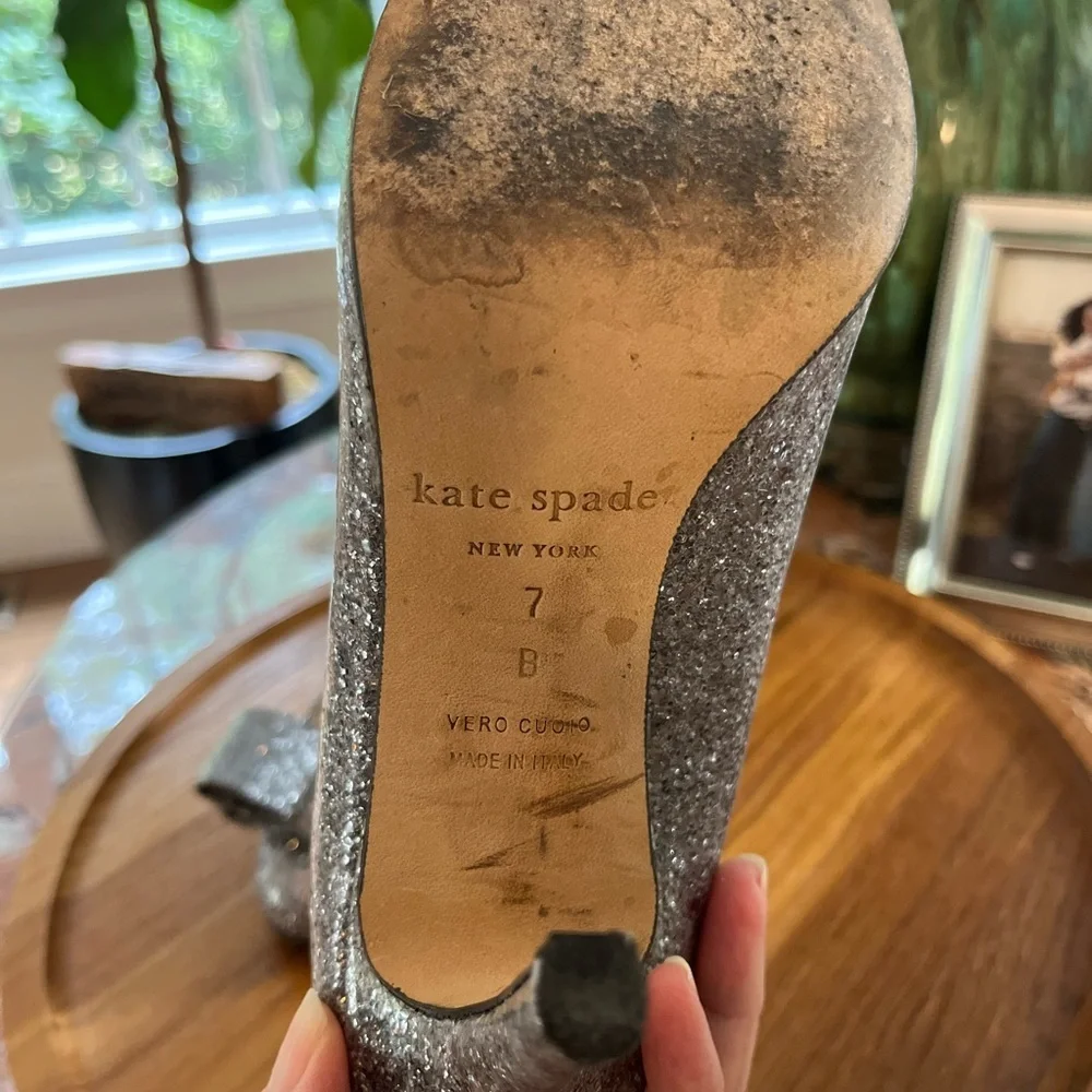 Kate Spade Silver Glitter Heels Size 7.5 Barbie Enchanted Metallic pump Fairy - Picture 6 of 9